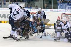 DEL - Playoff Halbfinale - ERC Ingolstadt - Hamburg Freezers - mitte Travis Turnbull (71) fliegt vor dem Tor