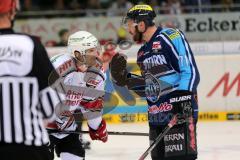 DEL - Playoff Finale - ERC Ingolstadt - Kölner Haie - rechts Travis Turnbull (71)  diskutiert