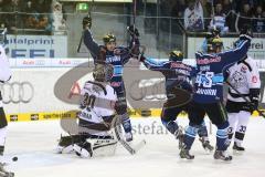 DEL - ERC Ingolstadt - Icetigers Nürberg - links Thomas Greilinger (39) erzielt den Anschlusstreffer 2:3 Jubel