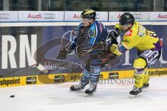 DEL - PlayOff - ERC Ingolstadt - Krefeld Pinguine - links Alexander Oblinger (20)