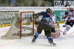 DEL - Playoff Finale - Spiel 4 - ERC Ingolstadt - Kölner Haie - Tor Jared Ross (42) trifft zum Führungstreffer Jubel