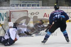 DEL - ERC Ingolstadt - Hamburg Freezers - Tor, Travis Turnbull (71) am Boden rutscht ins Tor. Vorlage von John Laliberte (15)