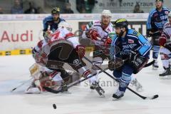 DEL - Playoff Finale - ERC Ingolstadt - Kölner Haie - Thomas Greilinger (39) Torchance bei Torwart Danny aus den Birken