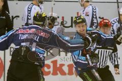ERC Ingolstadt - Hamburg Freezers - Derek Hahn (43) zum Treffer zum 3:0 - Foto: Jürgen Meyer