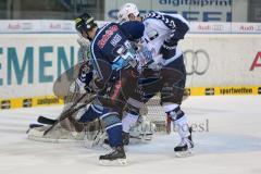 DEL - Playoff Halbfinale - ERC Ingolstadt - Hamburg Freezers - Patrick Hager (52) scheitert am Torwart Dimitrij Kotschnew