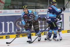 DEL - ERC Ingolstadt - Augsburger Panther - Thomas Greilinger (39) wird gehalten