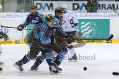 DEL - Playoff Halbfinale - ERC Ingolstadt - Hamburg Freezers - links Patrick Köppchen (55)und John Laliberte (15) Kampf um den Puck