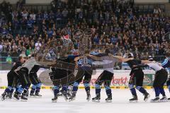 DEL - ERC Ingolstadt - Straubing Tigers - 1:0 - Tanzen Jubel vor den Fans