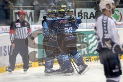 DEL - Playoff Halbfinale - ERC Ingolstadt - Hamburg Freezers - Spiel 6 - Tor durch Christoph Gawlik (11) Jubel