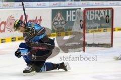 DEL - ERC Ingolstadt - Schwenninger Wild Wings - Puck ist im Tor von Torwart Dimitri Pätzold, Jubel Eddy Rinke-Leitans (91)