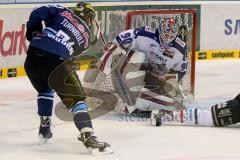 ERC Ingolstadt - Adler Mannheim - Travis Turnball mit der Chance zum 3:1 Führungstreffer - Foto: Jürgen Meyer