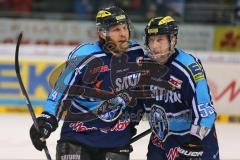 DEL - Playoff Halbfinale - ERC Ingolstadt - Hamburg Freezers - Spiel 6 - Tor Jubel zum 3:1 durch Robert Sabolic (25), Tim Conboy (4) und Patrick Köppchen (55)