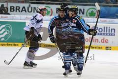 DEL - ERC Ingolstadt - Schwenninger Wild Wings - Torjubel links Jean-Francois Boucher (84)  und rechts Jared Ross (42)