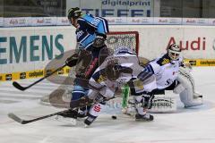 ERC Ingolstadt - Straubing Tigers - Fredrik Warg - Foto: Jürgen Meyer