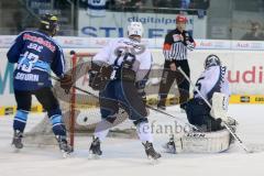 DEL - Playoff Halbfinale - ERC Ingolstadt - Hamburg Freezers - Spiel 6 - Puck im Tor, links Ziga Jeglic (13), Torschütze zum 3:1 nicht auf dem Bild Robert Sabolic (25)