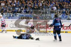 DEL - Playoff Finale - ERC Ingolstadt - Kölner Haie - Derek Hahn (43) gefoult verletzt am Boden