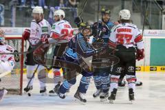 DEL - ERC Ingolstadt - Kölner Haie - PlayOff Finale 2014 - Spiel 2 - Tor für Ingolstadt Derek Hahn (43) hebt den Puck ins Tor Jubel 1:0