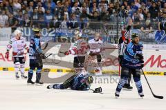 DEL - Playoff Finale - ERC Ingolstadt - Kölner Haie - Derek Hahn (43) gefoult verletzt am Boden