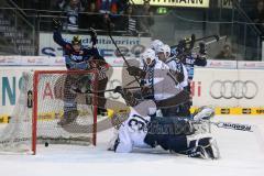 DEL - ERC Ingolstadt - Hamburg Freezers - Puck im Tor Jubel Schütze Tim Conboy (4)