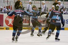 ERC Ingolstadt - Hamburg Freezers - Derek Hahn (43) zum Treffer zum 3:0 - Foto: Jürgen Meyer