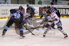 ERC Ingolstadt - Krefeld Pinguine - Derek Hahn - Foto: Jürgen Meyer