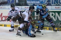 DEL - ERC Ingolstadt - Nürnberg IceTigers - Kampf um den Puck links Derek Hahn (43) und rechts Tyler Bouck (12)