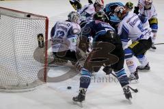 ERC Ingolstadt - Schwenninger Wild Wings - Travis Turnball zum Führungstreffer 4:2 - Foto: Jürgen Meyer