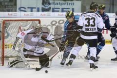 DEL - ERC Ingolstadt - Icetigers Nürberg - Alexander Oblinger (20) scheitert am Torwart Tyler Weiman