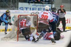 DEL - ERC Ingolstadt - Kölner Haie - PlayOff Finale 2014 - Spiel 2 - M. Müller stürzt ins Tor von Torwart Danny auf den Birken, Robert Sabolic (25)