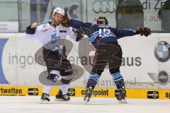 DEL - Playoff Halbfinale - ERC Ingolstadt - Hamburg Freezers - Schlägerei Ziga Jeglic (13) rechts