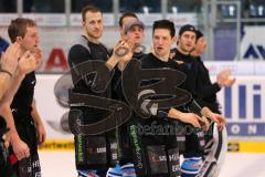 DEL - ERC Ingolstadt - Straubing Tigers - 1:0 - Jubel Sieg vor den Fans Patrick Hager (52)