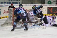 ERC Ingolstadt - EHC Red Bull München - Travis Turnball zum Treffer zum 3:0 und Thomas Greilinger -  - Foto: Jürgen Meyer