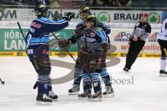 DEL - ERC Ingolstadt - Schwenninger Wild Wings - Tor durch Thomas Greilinger (39) links mit Jared Ross (42) und Jean-Francois Boucher (84)