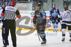 DEL - ERC Ingolstadt - Nürnberg IceTigers - Tyler Bouck (12) schimpft zum Schiedsrichter