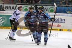 DEL - ERC Ingolstadt - Schwenninger Wild Wings - Torjubel links Jean-Francois Boucher (84)  und rechts Jared Ross (42)