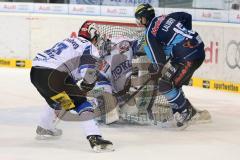 DEL - ERC Ingolstadt - Schwenninger Wild Wings - 11:2 - John Laliberte (15) trifft zum vierten Mal in diesem Spiel gegen Torwart Dimitri Pätzold Tor Jubel