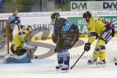 DEL - ERC Ingolstadt - Krefeld Pinguine - PlayOff Viertelfinale - 2. Spiel - Thomas Greilinger (39) scheitert an Torwart Tomas Duba