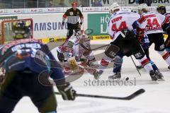 ERC Ingolstadt - Kölner Haie - Derek Hahn und Thomas Greilinger - Foto: Jürgen Meyer