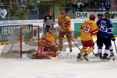 ERC Ingolstadt - Düsseldorfer EG - Tim Conboy schießt das 1:0 - Foto: Jürgen Meyer