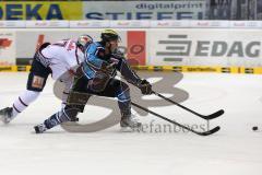 DEL - 2013 - ERC Ingolstadt - EHC Red Bull München - Jean-Francois Boucher (84) im Alleingang zum Tor, 2:0 Tor Jubel