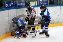 Endturnier Kleinschueler 1- ERC Ingolstadt - Rosenheim - Müller Luis (links #10 ERC) - Reichel Lukas (mitte Rosenheim wei§) - Bauer Yannic (rechts #17 ERC) - Foto: Jürgen Meyer