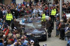 DEL - ERC Ingolstadt - Deutscher Meister 2014 - Eishockey - Meisterschaftsfeier - Ingolstadt Rathausplatz - Auto-Corso in die Stadt zum Rathausplatz Audi