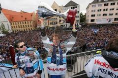 DEL - ERC Ingolstadt - Deutscher Meister 2014 - Eishockey - Meisterschaftsfeier - Ingolstadt Rathausplatz Greg Classen (79)