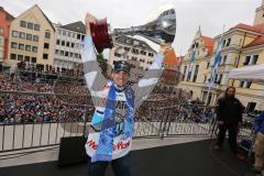 DEL - ERC Ingolstadt - Deutscher Meister 2014 - Eishockey - Meisterschaftsfeier - Ingolstadt Rathausplatz - Fanmeile - Jared Ross (42) mit Pokal