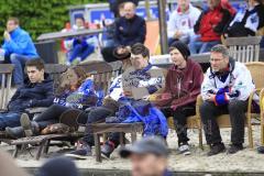 ERCI Fans fiebern dem Sieg im Finale gegen die Kölner Haie entgegen. Wonnemar Beach Club Ingolstadt, Public Viewing