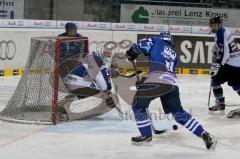ERC Schüler - Straubing Tigers - Liam Hätinen mit der Möglichkeit zum 4:0 - Foto: Jürgen Meyer