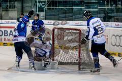 ERC Schüler - Straubing Tigers - Braun Hanno (ERC #14) mit dem Schuß zum 1:0 - Foto: Jürgen Meyer