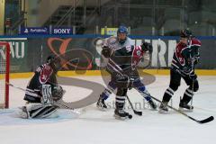 ERC Ingolstadt Schüler - Starbulls Rosenheim - Endress Luca (Torhüter Rosenheim) - Nico Meyer (7 mitte weiß Ingolstadt) - Schneid Sebastian (rechts Rosenheim 19) - Foto: Jürgen Meyer