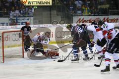 DEL - ERC Ingolstadt - Kölner Haie - John Laliberte schiebt zum 1:2 ein. Foto: Adalbert Michalik