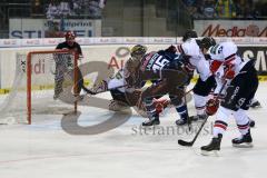 DEL - ERC Ingolstadt - Kölner Haie - John Laliberte schiebt zum 1:2 ein. Foto: Adalbert Michalik